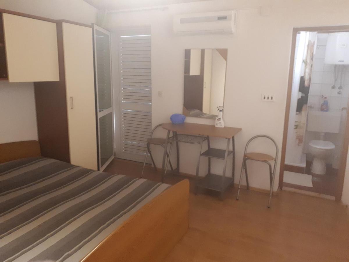 Apartmani Leko Mirjana Baška Voda Exterior foto